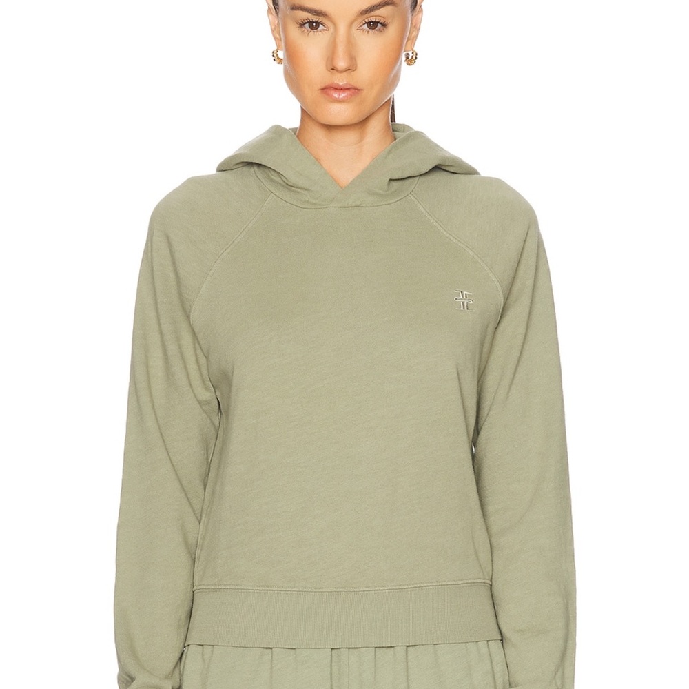 Eterne Shrunken Hoodie Sweatshirt in Sage. Size small NWT